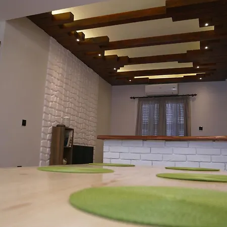 Apartman Thesspalace